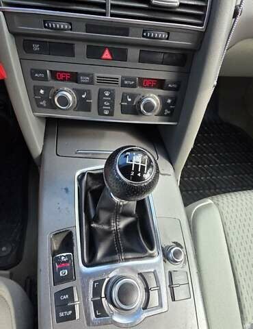 Ауди А6 2005 в Киеве на Automoto.ua Серый Ауди А6, объемом двигателя 2 л и пробегом 295 тыс. км за 6800 $, фото 16 на Automoto.ua