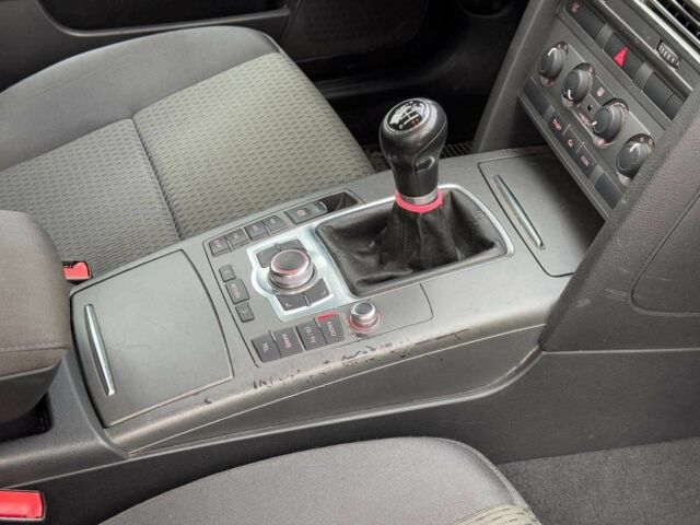 Сірий Ауді А6, об'ємом двигуна 2 л та пробігом 219 тис. км за 6440 $, фото 23 на Automoto.ua