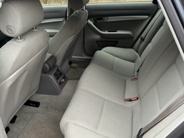 Серый Ауди А6, объемом двигателя 2.7 л и пробегом 299 тыс. км за 3650 $, фото 7 на Automoto.ua