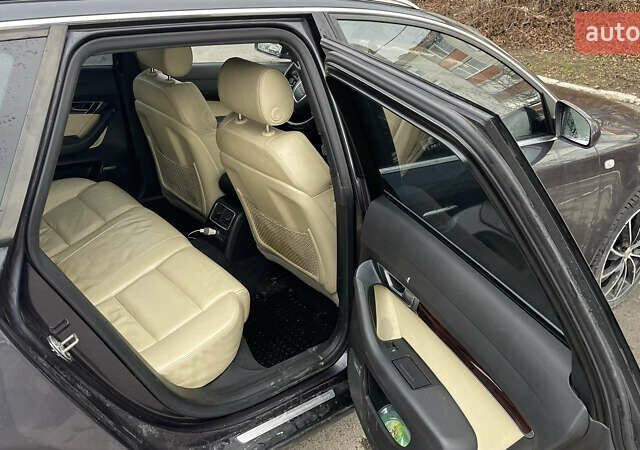 Серый Ауди А6, объемом двигателя 3 л и пробегом 330 тыс. км за 6500 $, фото 2 на Automoto.ua