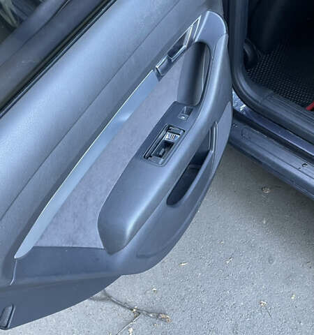 Серый Ауди А6, объемом двигателя 1.97 л и пробегом 288 тыс. км за 8200 $, фото 6 на Automoto.ua