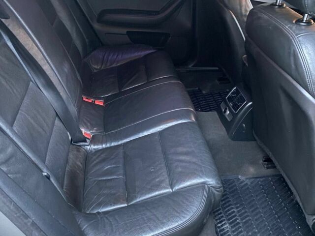 Серый Ауди А6, объемом двигателя 2 л и пробегом 401 тыс. км за 6817 $, фото 11 на Automoto.ua