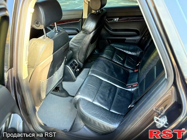 Серый Ауди А6, объемом двигателя 3 л и пробегом 300 тыс. км за 9799 $, фото 2 на Automoto.ua