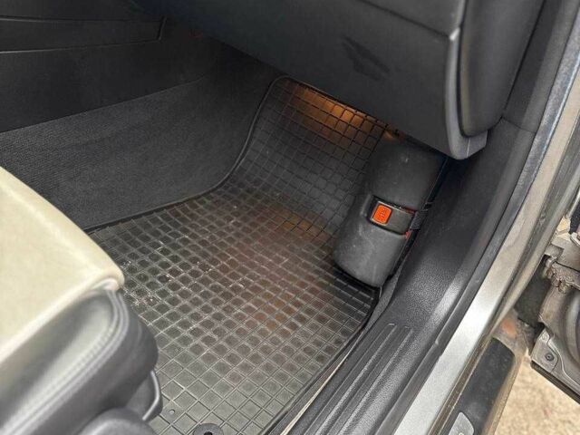 Серый Ауди А6, объемом двигателя 3 л и пробегом 3 тыс. км за 1329 $, фото 18 на Automoto.ua