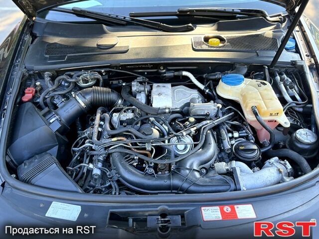 Серый Ауди А6, объемом двигателя 3 л и пробегом 300 тыс. км за 9799 $, фото 1 на Automoto.ua
