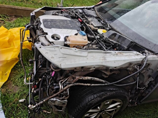 Серый Ауди А6, объемом двигателя 2.7 л и пробегом 249 тыс. км за 4600 $, фото 9 на Automoto.ua