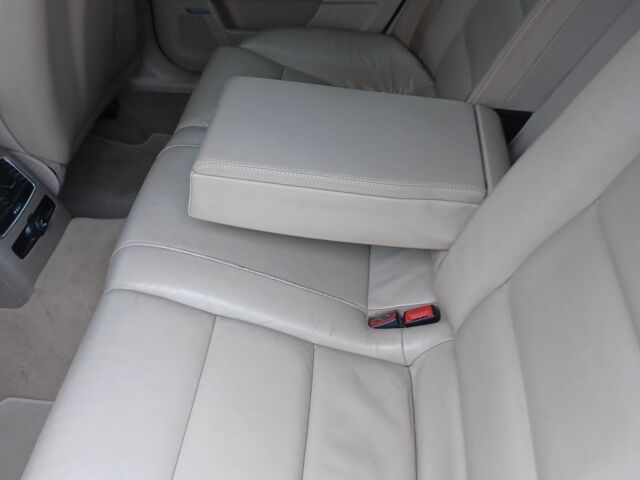 Серый Ауди А6, объемом двигателя 3 л и пробегом 337 тыс. км за 7400 $, фото 5 на Automoto.ua