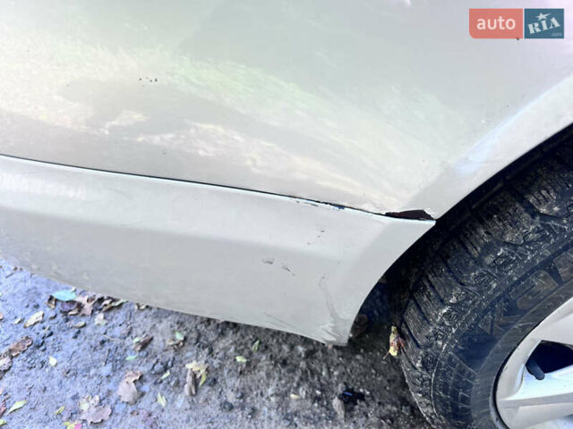 Ауди А6 2006 в Виннице на Automoto.ua Серый Ауди А6, объемом двигателя 2.7 л и пробегом 300 тыс. км за 6200 $, фото 7 на Automoto.ua