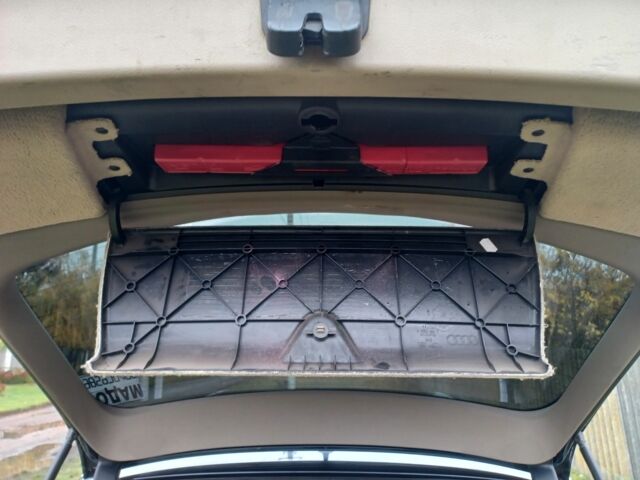 Серый Ауди А6, объемом двигателя 3 л и пробегом 337 тыс. км за 7400 $, фото 6 на Automoto.ua