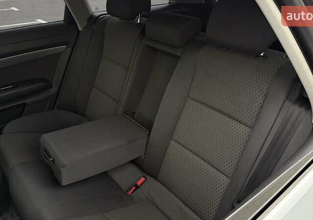 Серый Ауди А6, объемом двигателя 2 л и пробегом 250 тыс. км за 8500 $, фото 8 на Automoto.ua