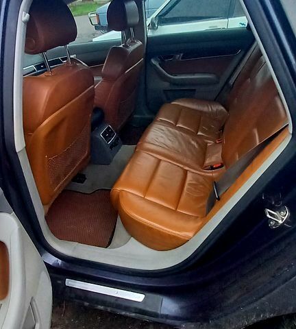 Серый Ауди А6, объемом двигателя 2 л и пробегом 270 тыс. км за 6900 $, фото 4 на Automoto.ua