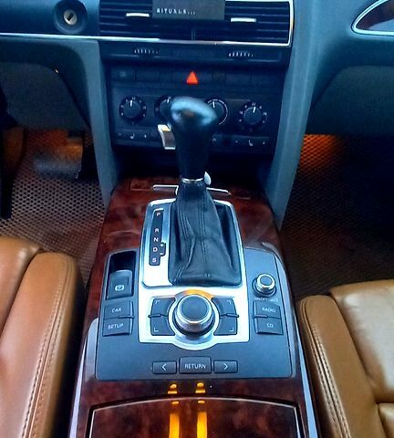Серый Ауди А6, объемом двигателя 2 л и пробегом 270 тыс. км за 6900 $, фото 2 на Automoto.ua