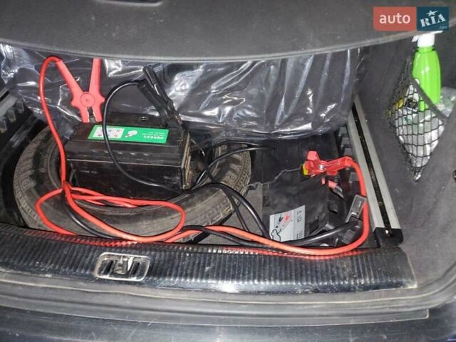 Сірий Ауді А6, об'ємом двигуна 2.4 л та пробігом 285 тис. км за 4700 $, фото 8 на Automoto.ua