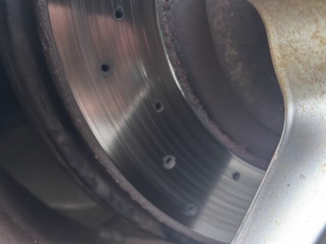 Серый Ауди А6, объемом двигателя 3 л и пробегом 343 тыс. км за 3644 $, фото 23 на Automoto.ua