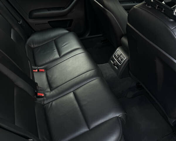 Сірий Ауді А6, об'ємом двигуна 2.7 л та пробігом 294 тис. км за 7300 $, фото 12 на Automoto.ua