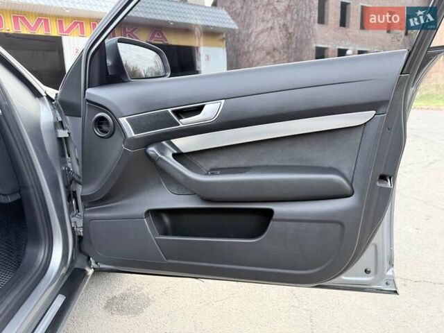 Серый Ауди А6, объемом двигателя 3 л и пробегом 350 тыс. км за 9200 $, фото 14 на Automoto.ua
