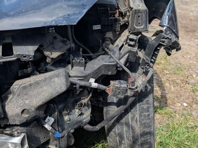 Сірий Ауді А6, об'ємом двигуна 3 л та пробігом 244 тис. км за 6999 $, фото 4 на Automoto.ua