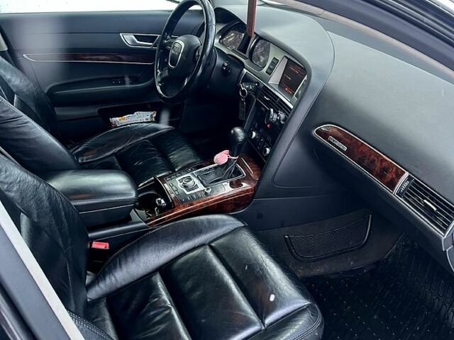 Серый Ауди А6, объемом двигателя 3.2 л и пробегом 289 тыс. км за 8600 $, фото 9 на Automoto.ua