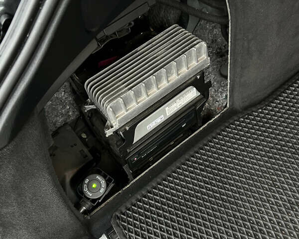 Серый Ауди А6, объемом двигателя 2.97 л и пробегом 390 тыс. км за 12000 $, фото 25 на Automoto.ua