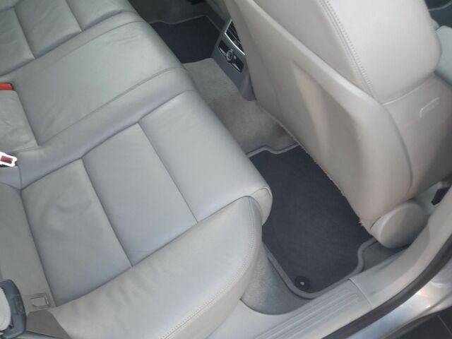 Сірий Ауді А6, об'ємом двигуна 2.7 л та пробігом 300 тис. км за 3800 $, фото 10 на Automoto.ua