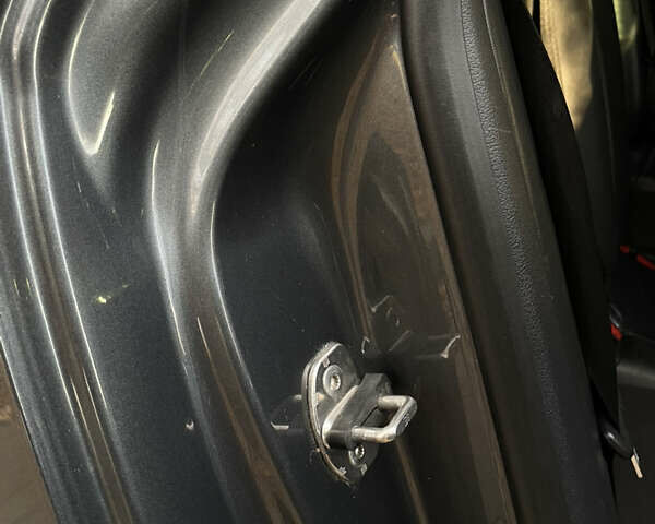 Серый Ауди А6, объемом двигателя 2.7 л и пробегом 308 тыс. км за 9100 $, фото 115 на Automoto.ua