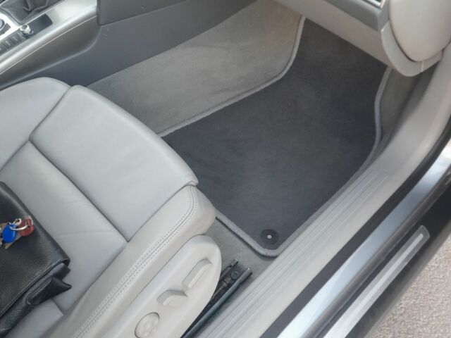 Сірий Ауді А6, об'ємом двигуна 2.7 л та пробігом 300 тис. км за 3800 $, фото 11 на Automoto.ua