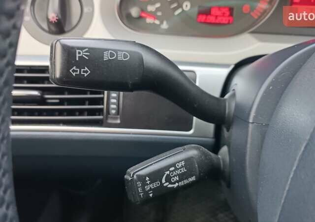 Сірий Ауді А6, об'ємом двигуна 2 л та пробігом 275 тис. км за 6250 $, фото 58 на Automoto.ua