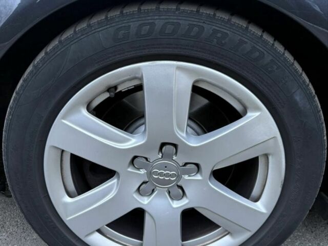 Серый Ауди А6, объемом двигателя 3 л и пробегом 360 тыс. км за 4690 $, фото 6 на Automoto.ua