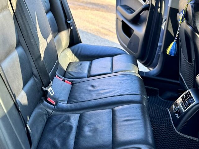 Серый Ауди А6, объемом двигателя 3 л и пробегом 327 тыс. км за 9500 $, фото 12 на Automoto.ua