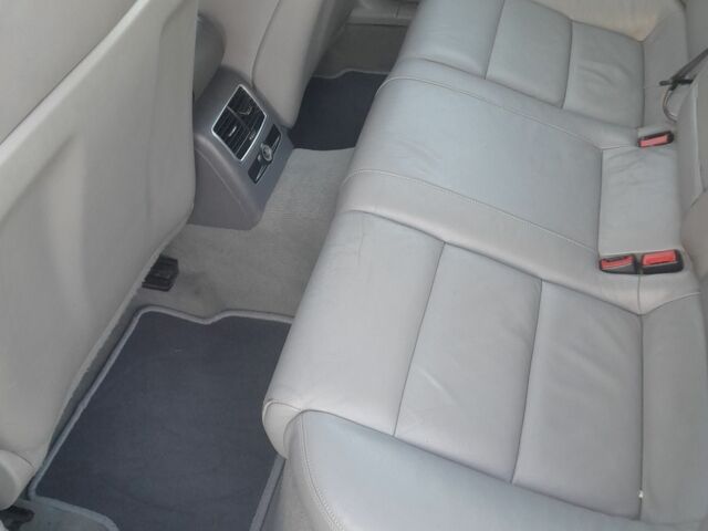 Сірий Ауді А6, об'ємом двигуна 2.7 л та пробігом 300 тис. км за 3800 $, фото 12 на Automoto.ua