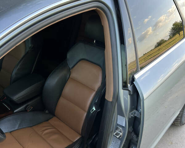 Сірий Ауді А6, об'ємом двигуна 3 л та пробігом 212 тис. км за 11999 $, фото 15 на Automoto.ua