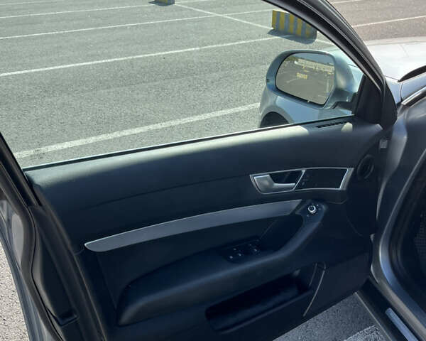 Серый Ауди А6, объемом двигателя 2 л и пробегом 314 тыс. км за 10500 $, фото 14 на Automoto.ua