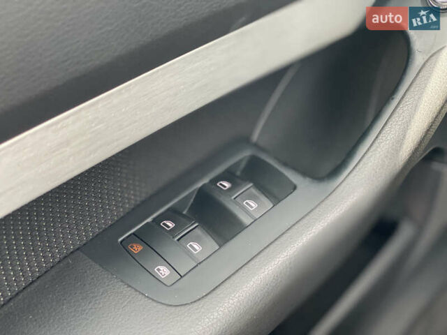 Сірий Ауді А6, об'ємом двигуна 1.98 л та пробігом 206 тис. км за 9999 $, фото 53 на Automoto.ua