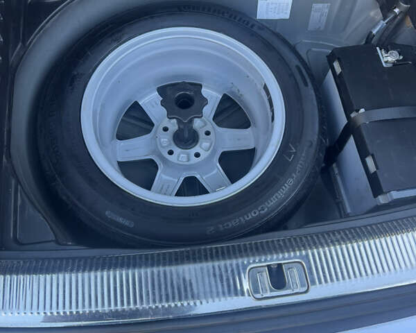 Сірий Ауді А6, об'ємом двигуна 1.98 л та пробігом 262 тис. км за 11000 $, фото 4 на Automoto.ua