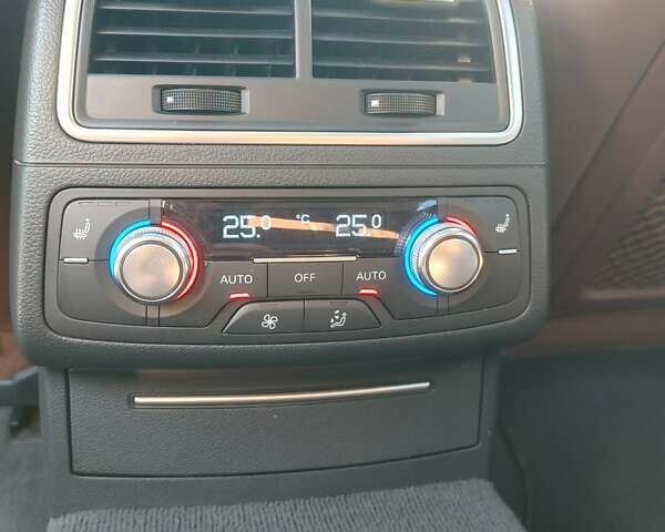 Сірий Ауді А6, об'ємом двигуна 2 л та пробігом 275 тис. км за 17300 $, фото 29 на Automoto.ua
