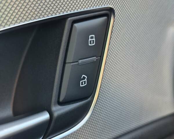 Ауди А6 2015 в Борисполе на Automoto.ua Серый Ауди А6, объемом двигателя 1.97 л и пробегом 242 тыс. км за 17900 $, фото 27 на Automoto.ua