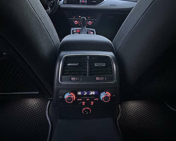 Серый Ауди А6, объемом двигателя 2.98 л и пробегом 290 тыс. км за 18500 $, фото 48 на Automoto.ua