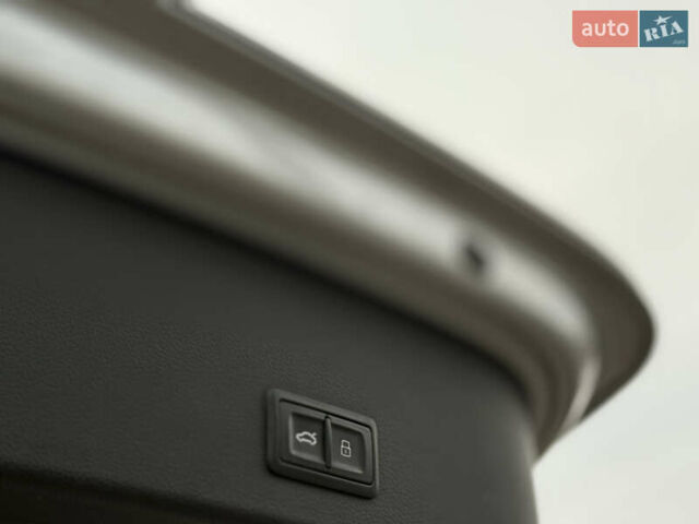 Сірий Ауді А6, об'ємом двигуна 2.97 л та пробігом 373 тис. км за 19500 $, фото 18 на Automoto.ua