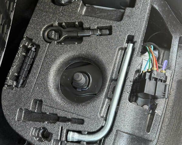 Серый Ауди А6, объемом двигателя 2.97 л и пробегом 270 тыс. км за 19999 $, фото 15 на Automoto.ua