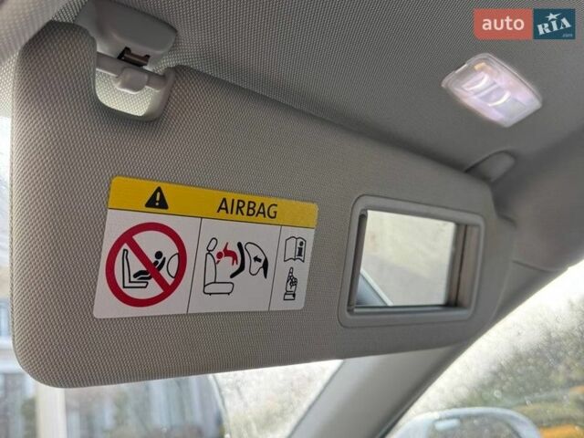 Сірий Ауді А6, об'ємом двигуна 1.97 л та пробігом 242 тис. км за 19999 $, фото 45 на Automoto.ua