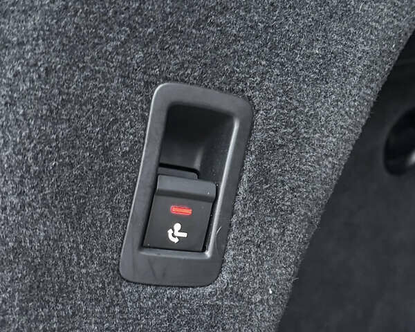 Сірий Ауді А6, об'ємом двигуна 3 л та пробігом 240 тис. км за 35500 $, фото 68 на Automoto.ua