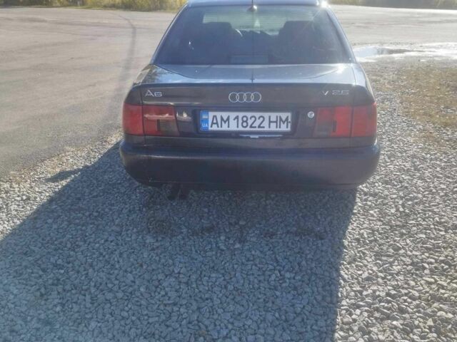 Синій Ауді А6, об'ємом двигуна 2.6 л та пробігом 250 тис. км за 2376 $, фото 2 на Automoto.ua