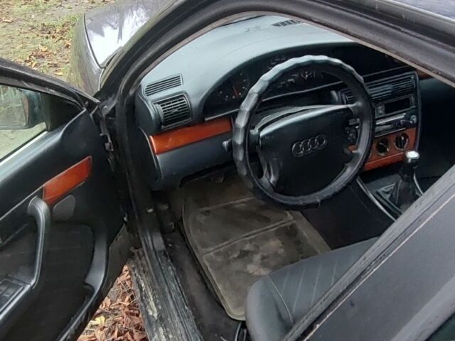 Синий Ауди А6, объемом двигателя 2.8 л и пробегом 300 тыс. км за 2000 $, фото 5 на Automoto.ua