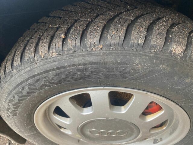 Ауди А6 1992 в Житомире на Automoto.ua Синий Ауди А6, объемом двигателя 2.8 л и пробегом 300 тыс. км за 2000 $, фото 7 на Automoto.ua