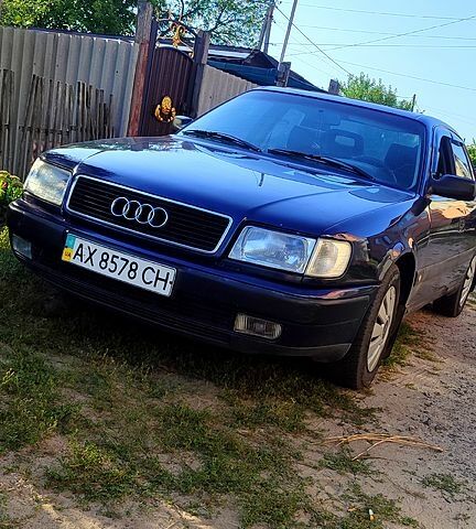 Синий Ауди А6, объемом двигателя 2.6 л и пробегом 333 тыс. км за 2400 $, фото 1 на Automoto.ua