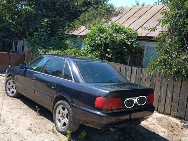 Синий Ауди А6, объемом двигателя 2.6 л и пробегом 400 тыс. км за 2500 $, фото 1 на Automoto.ua