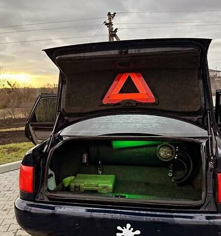 Синій Ауді А6, об'ємом двигуна 2 л та пробігом 380 тис. км за 2650 $, фото 3 на Automoto.ua