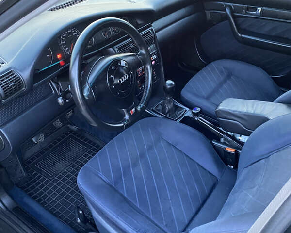 Синій Ауді А6, об'ємом двигуна 2.6 л та пробігом 381 тис. км за 3600 $, фото 13 на Automoto.ua