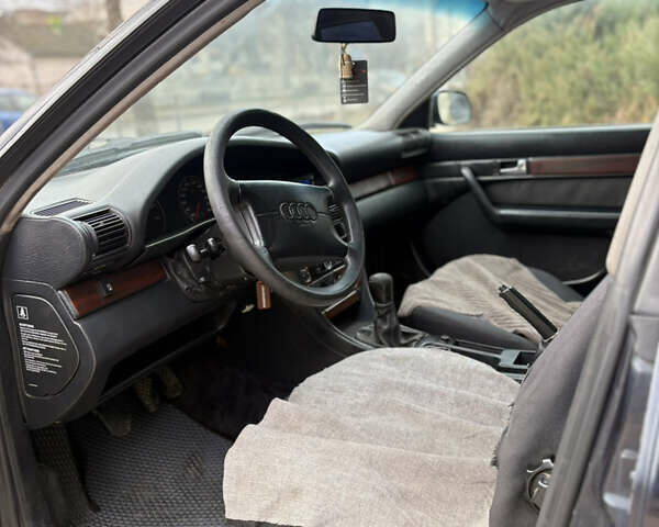 Синій Ауді А6, об'ємом двигуна 2 л та пробігом 373 тис. км за 2000 $, фото 7 на Automoto.ua