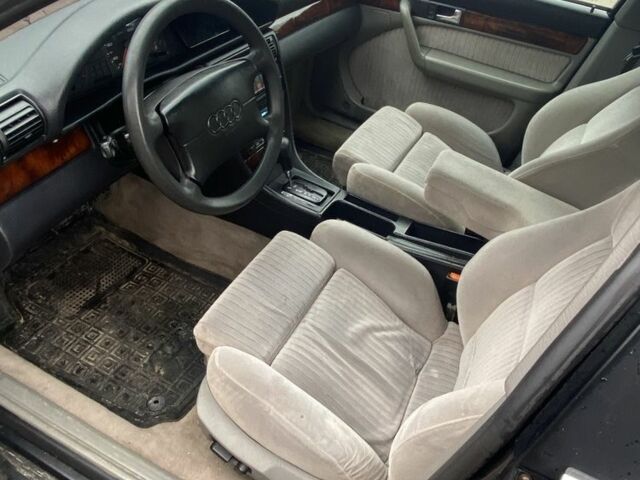 Синий Ауди А6, объемом двигателя 2.8 л и пробегом 362 тыс. км за 3000 $, фото 4 на Automoto.ua